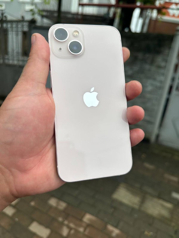 iPhone 12 64GB Black, iPhone 13 128GB White, iPhone 15 Plus 128GB 4