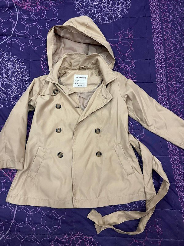 ქურთუკი LC Waikiki ქუდით