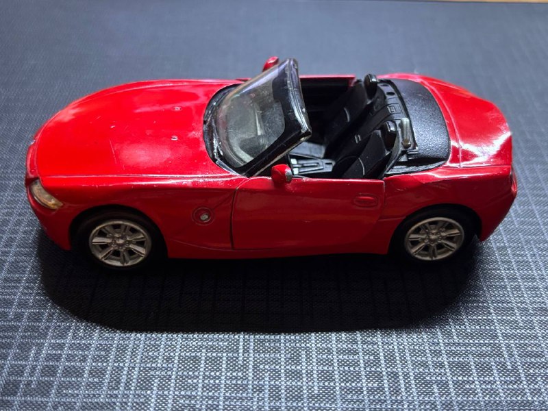 Коллекционные машинки Porsche Cayenne Turbo, Ford GT, BMW Z4 Roadster, Pontiac GTO, Jaguar E-Type Roadster, Range Rover 7