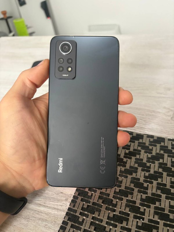 Смартфон Xiaomi в отличном состоянии