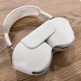Apple Watch Ultra 2, AirPods Max USB-C 5