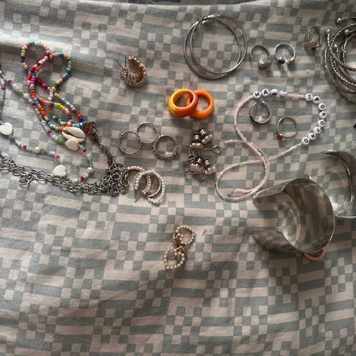 Бижутерия, серьги, браслеты, подвески, кольца