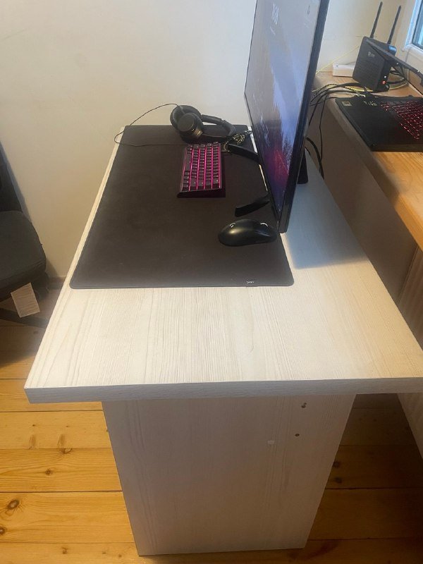 Стол компьютерный
