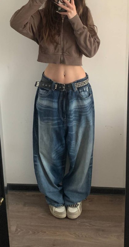 super baggy jeans, baggy shorts, skirt