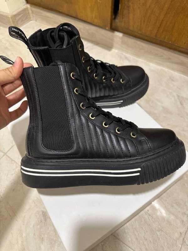 Женские ботинки Pollini из натуральной кожи, размер 38 2