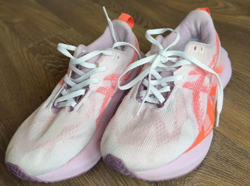 ASICS кроссовки 1