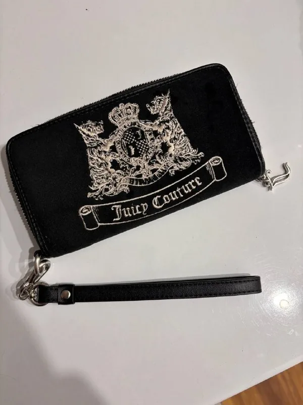 Кошелек Juicy Couture, Instax Mini 12, духи Versace, сумка Juicy Couture 1