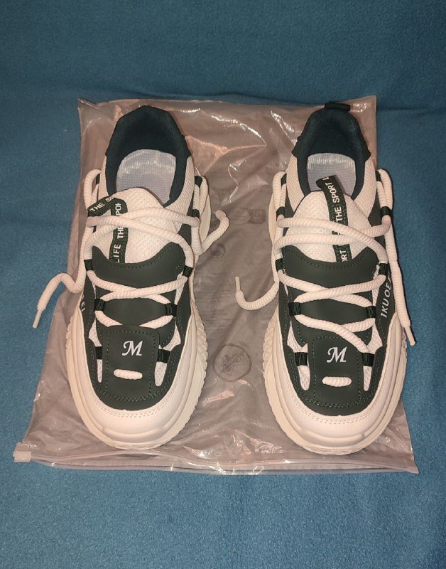 мужские кроссовки 42 размер новые 7