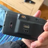 Беззеркальная камера Canon R, плёночная камера Nikon F4, плёночная мыльница Canon 8