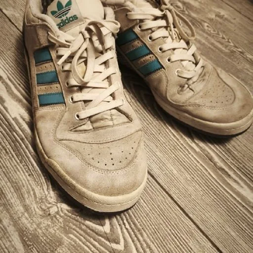 Кроссовки Adidas