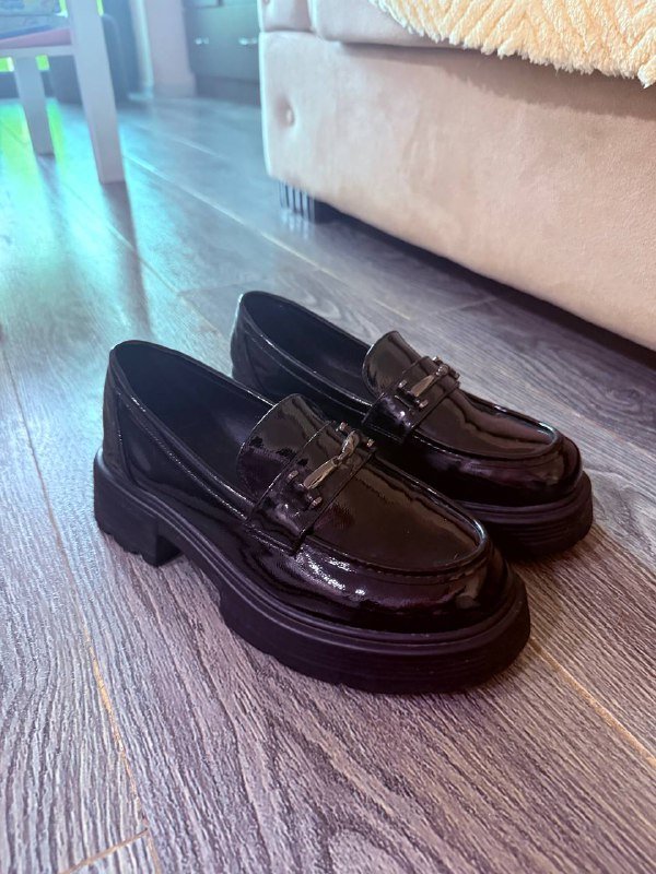 Лоферы женские 39 размер 2