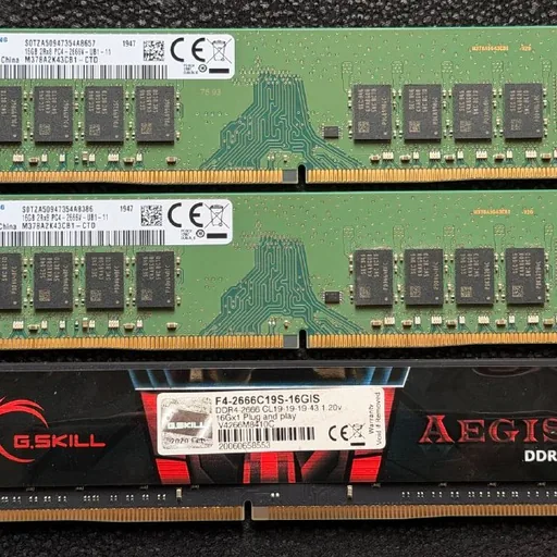 Оперативная память Samsung DDR4 32GB и 16GB