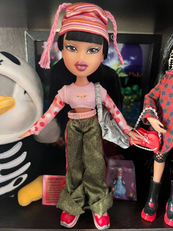 Кукла Bratz Jade first edition с аксессуарами 4