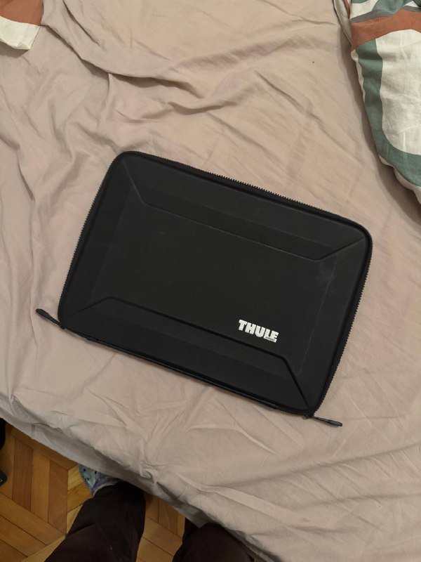 Монитор Dell U2722D, студийные мониторы Pioneer, контроллер Pioneer ddj-400, Akai mpc studio, телевизор 50 дюймов, приставка Xbox Series S, кроссовки Jordan 6 rings, сумка Jordan, чехол для ноутбука Thule 8