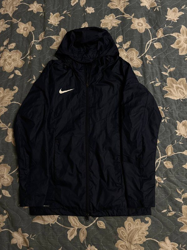 Водонепроницаемый Nike Shield, The North Face Goretex