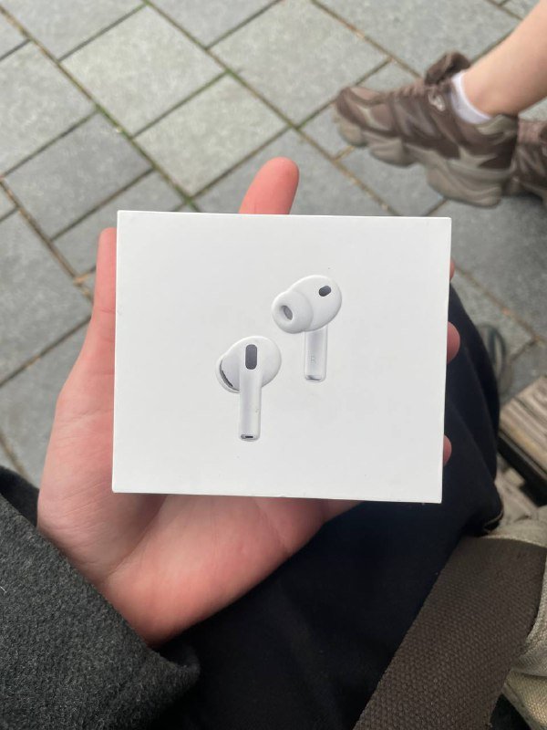 AirPods Pro 3 кейс с правым наушником