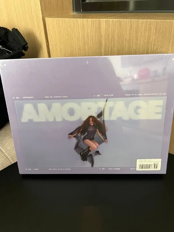 Альбом JISOO (BLACKPINK) AMORTAGE Exclusive Edition Purple Ver.