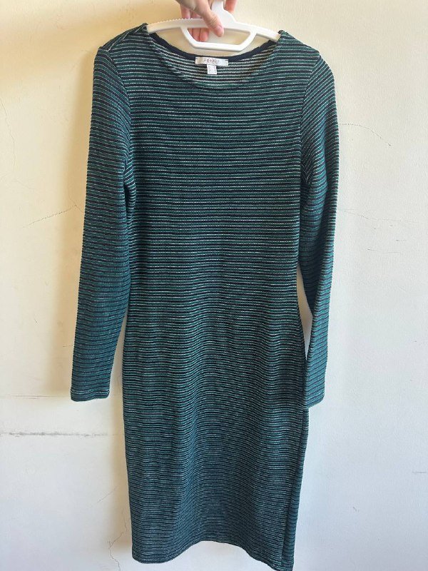 Платье Esprit из мягкого трикотажа