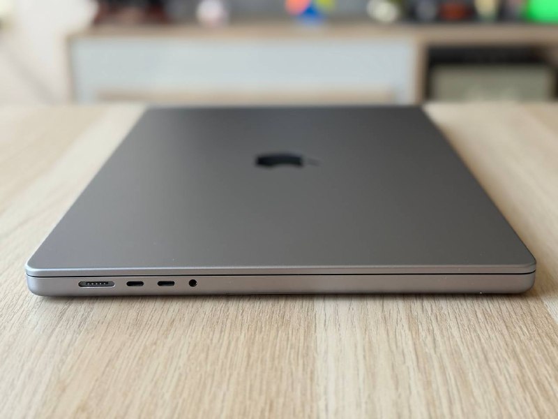 MacBook Pro 16" M1 Pro 16GB RAM 1TB SSD 2021 Space Gray 2