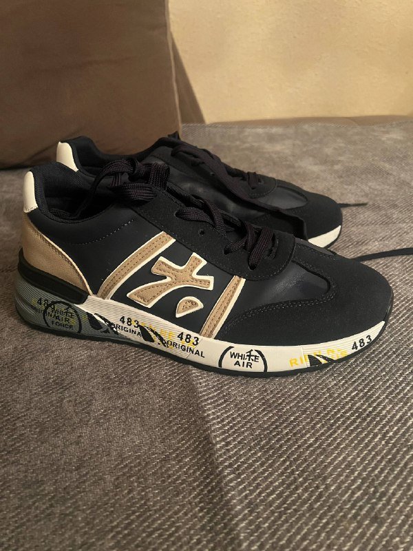 Кроссовки размер 42