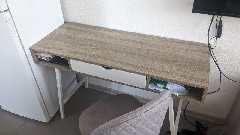 Стол из Jysk 120x48 см