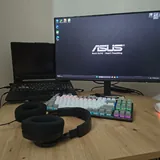 Игровой ноутбук Asus, монитор Philips, мышь Genius, клавиатура Rampage, наушники JBL 4