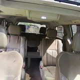 Chrysler Town & Country Platinum 5