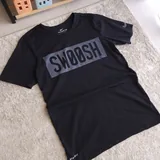 Спортивная футболка Nike Swoosh 1