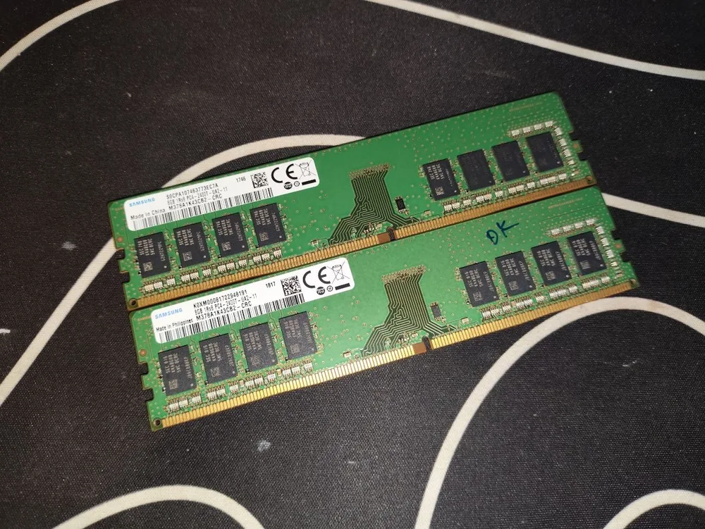Оперативная память Samsung 8GB x 2 DDR4