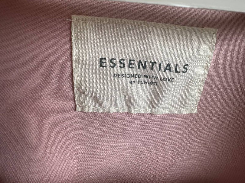 Женская джинсовая куртка пудрового цвета 4