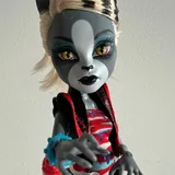Monster High кукла Мяулодия Zombie Shake 2