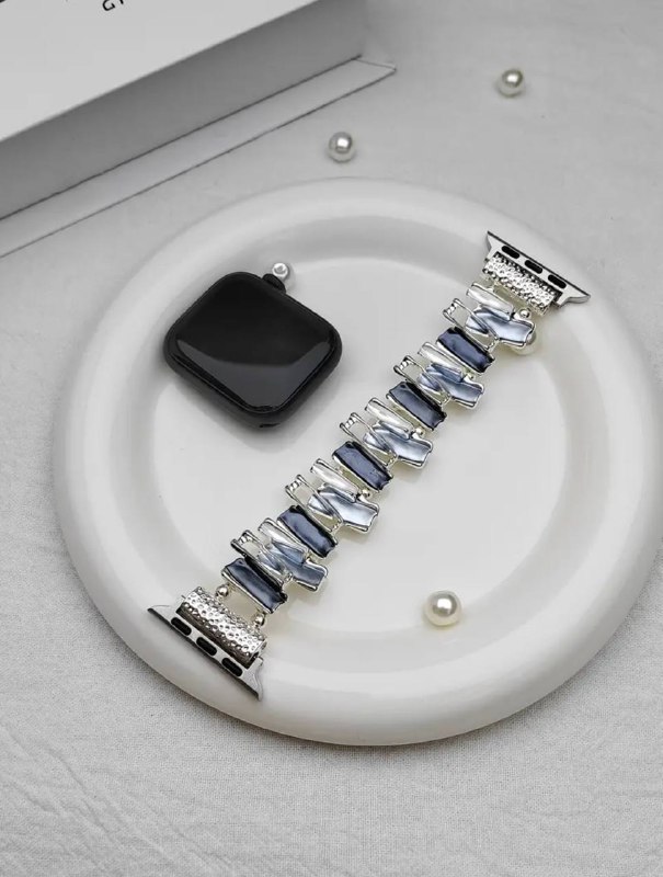 Браслет на Apple Watch серебристый