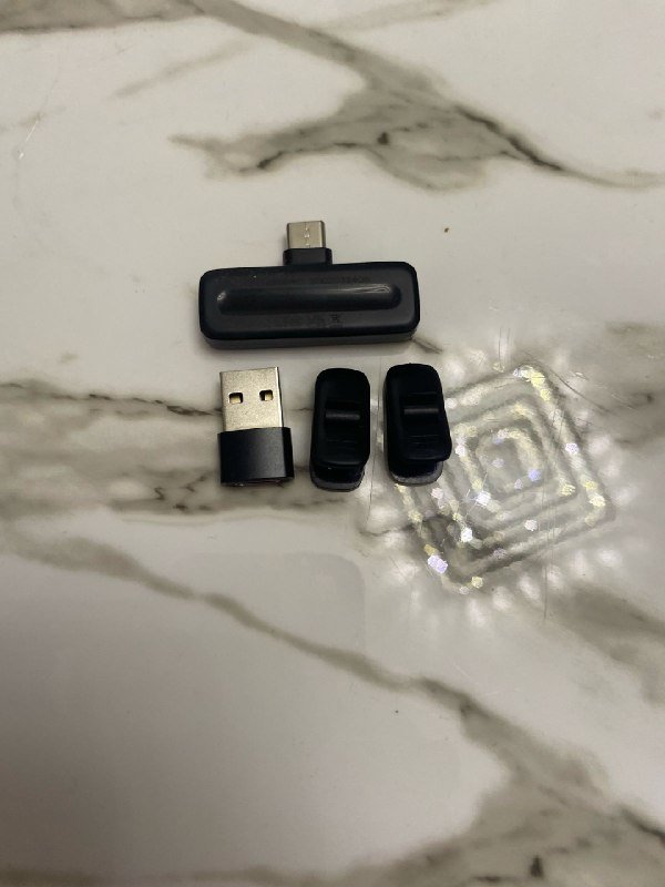 Беспроводные петлички микрофоны комплект 4