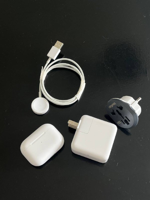 Адаптер питания Apple USB-C 30W, зарядное для Watch, кейс AirPods Pro