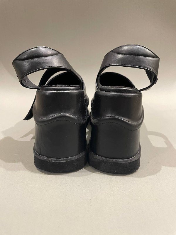 Женская обувь размер 37/38, чёрные сапоги и туфли 4