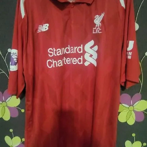 Футболки Juventus, Liverpool, Man United