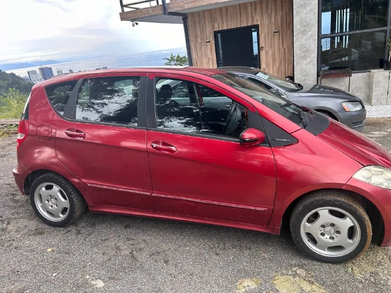 Mercedes-Benz A-Class 2005 1