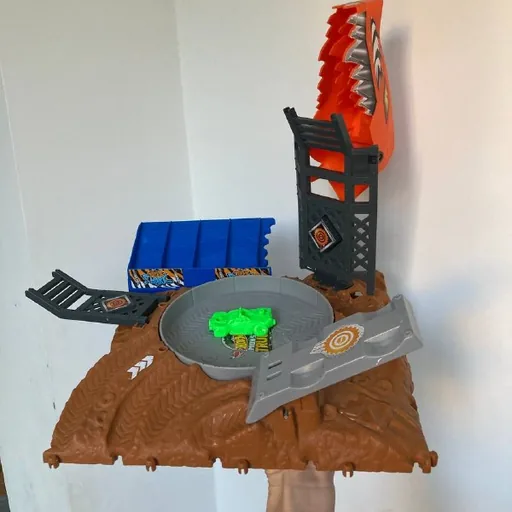 Hot Wheels staza za monster kamion