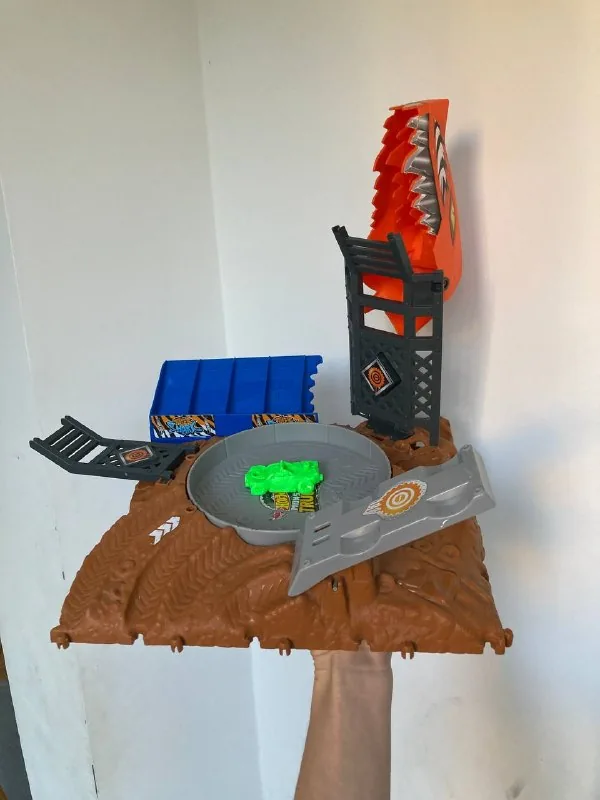 Трасса Hot Wheels для монстр-трака 1