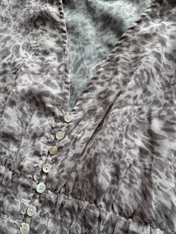 Облегающий лонгслив-сетка с леопардовым принтом, Лёгкая блуза с леопардовым принтом 3