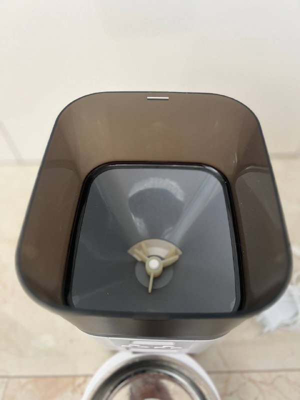 Автоматическая кормушка для домашних животных 3