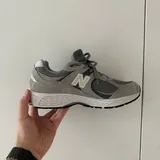 Мужские кроссовки New Balance 2002R 2