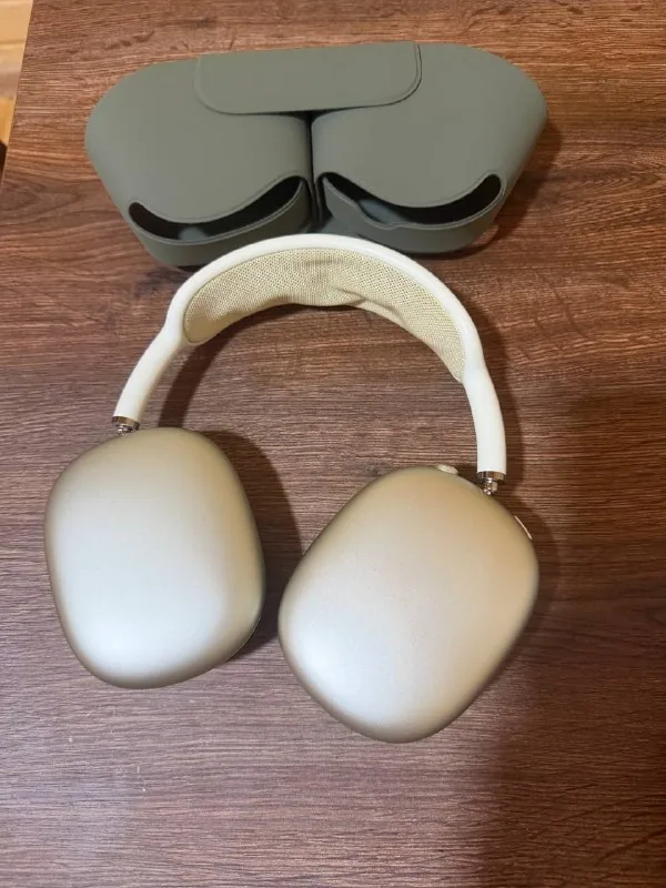 AirPods Max, Samsung A35 5G 1