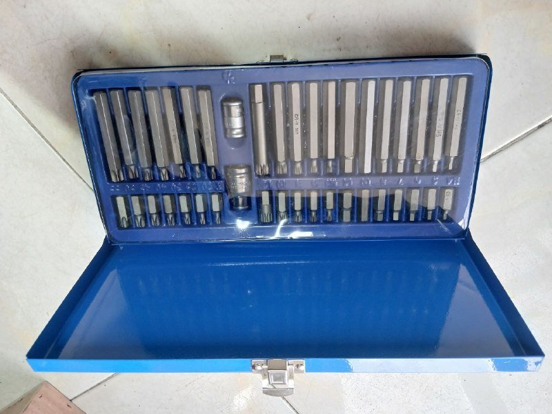 Проф.набор бит, ключ динамометрический, набор ударных головок