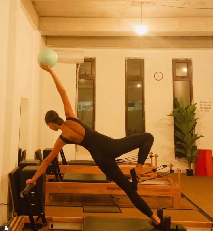 Абонемент на 8 занятий в студию пилатес реформер