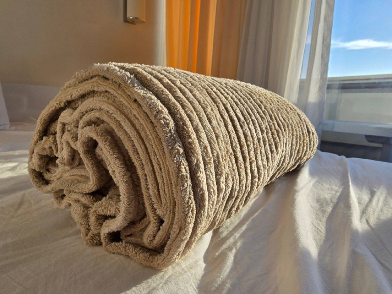 Теплый пушистый плед из велсофт 200х220