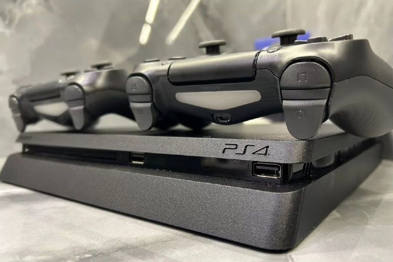 Sony PS4 Slim с двумя джойстиками 8