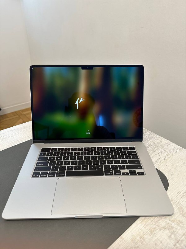 MacBook Air 15-inch 2025 Apple M4 16GB 512GB Silver 2