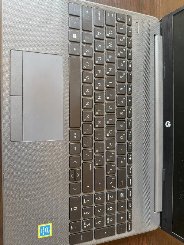Ноутбук HP Intel Pentium 4 GB RAM 1
