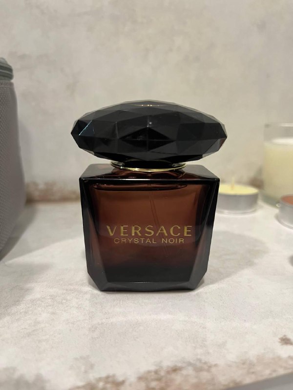 Джинсовка Zara, сумка Zara, духи Versace, дизайнерский блокнот 1